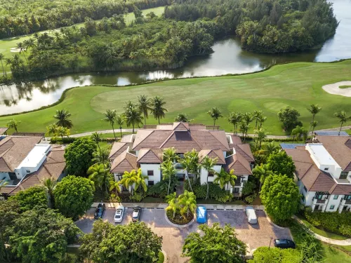 Exquisite St. Regis Bahia Beach Villa; Beach/Pool/Tennis & Golf Cart included