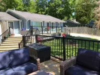 Moira Lake - Lake Front Family Cottage - All Season Oasis