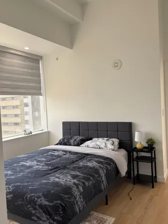 2bedroom apartment Отели рядом со станцией Edmonton VIA Rail Station