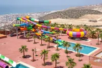Luxury apartment with sea view, 5 minutes walk from the beach! With air conditioning