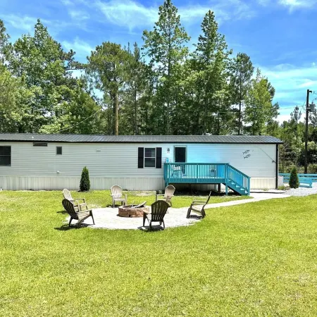 Cozy Beach Home w/ Fire Pit, Grill & Outdoor Swings— Min from Surf City Pier!