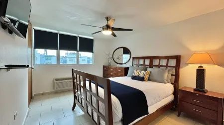 Alana Del Mar Penthouse Near Amazing Beaches and Steps to the Pool