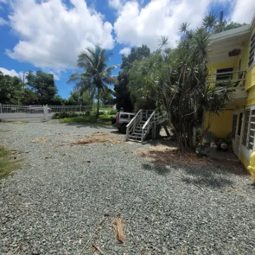 Spacious 3 Bd, 2 ba. Wsh/Dry Onsite - AC - Stable Wi-Fi - Full Kitchen