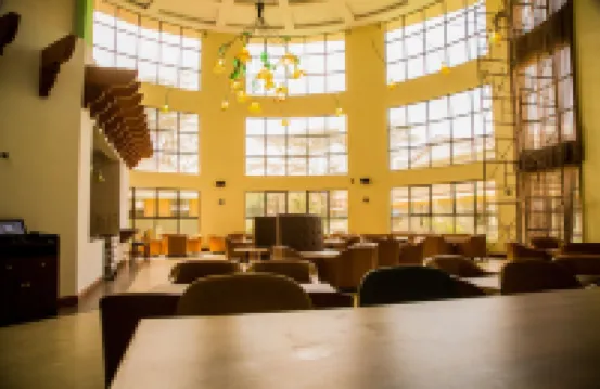 奈瓦夏湖度假村