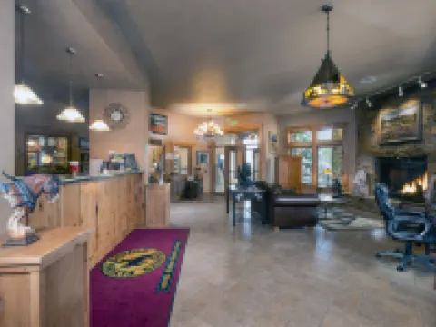 Flying Saddle Resort and Steak House Hotels in Alpine