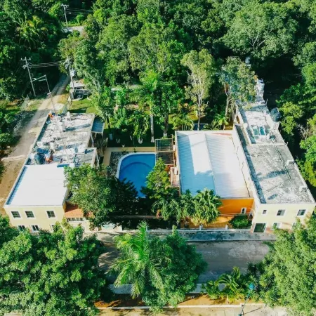 Los Cedros Uayamon
