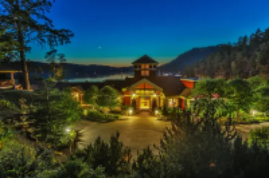 Poets Cove Resort & Spa