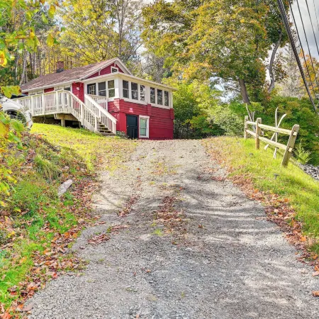 Pet-friendly Catskills Retreat: Fire Pit & Deck!