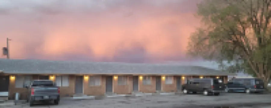 Tops Motel Hotel di 