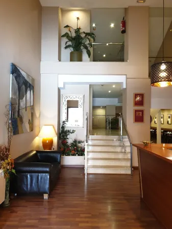 Hotel Suite Camarena Отели рядом с достопримечательностью «Aljibe Medieval»