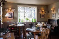 The Peat Spade Inn - Inns