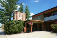 Moose Creek Inn