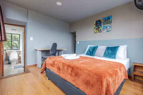 Poblado Guest House - Mountain view