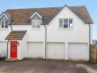 20 Keay Heights Hotels in Treverbyn