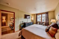 Zephyr Slopeside - 1504 Condo