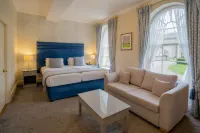 Hazlewood Castle & Spa فنادق في Sherburn in Elmet