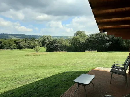 Pennylands Willow Lodge Отели рядом с достопримечательностью «Парк Броудвей Тауэр & Кантри»