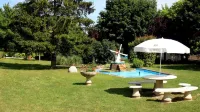 Logis Hôtel et Restaurant la Bombardière - Pools