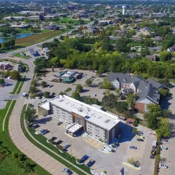 La Quinta Inn & Suites by Wyndham des Moines West Clive