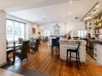 The Kings Head Country Hotel Hotels in Bircham