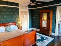 Iron Horse Hotel Hotels in Cooper County