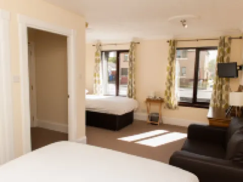 奧爾本及修道院之家