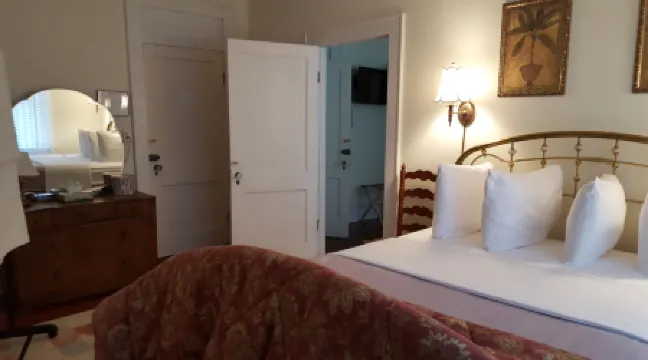 普特南小屋 SPA 酒店