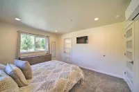 River Acres Retreat w/ Grill & River Access!