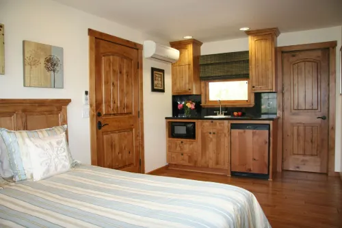 Ojai Retreat & Inn - Wifi