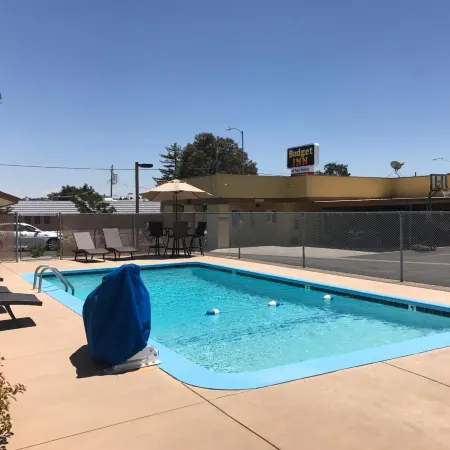 Budget Inn