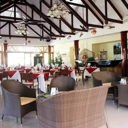 Pirogue Lodge
