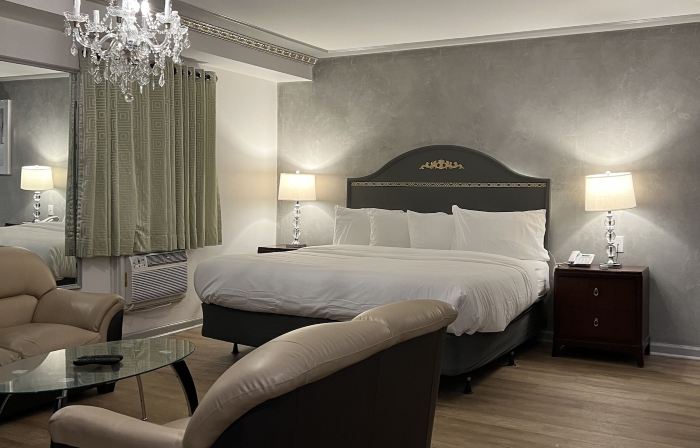 Chateau Suites
