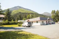 Trailhead Lodging Hotels in Seward