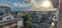 Cayenne Waouh - Petit dej inclus Hotels in Ремір-Монжолі