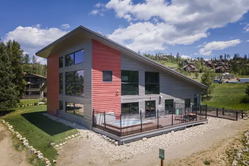 Hi Country Haus - 10-18... 2 Bedroom Condo by RedAwning