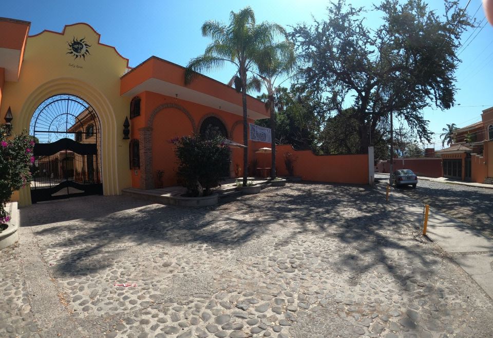 hotel overview picture