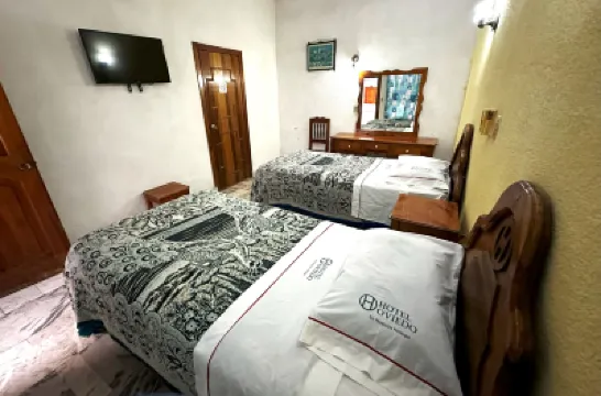 Hotel Oviedo Hotel di 