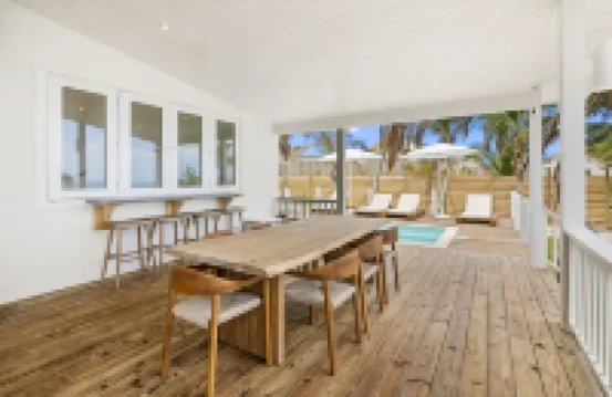 Seahaus • Newly Renovated Luxury Beachfront Home •