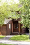 Grand Teton View!!! Jackson Hole's Spring Creek Lookout Hotels near Grand Teton National Park