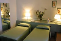 Albergo Della Corona Hôtels à : Rosate