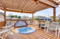 Pet-Friendly PCB Home w/ Hot Tub, Near Beaches! - Wifi