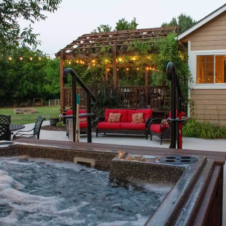 15-Acre Retreat Near Dtwn Tulsa and Skiatook Lake
