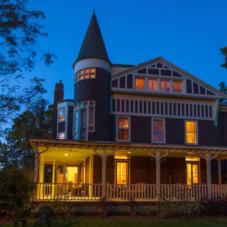 Ivy Lodge