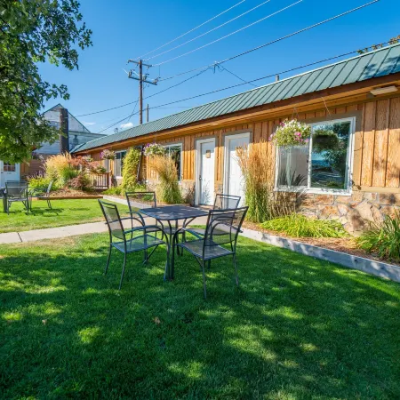 Evergreen Motel Отели в г. Либби