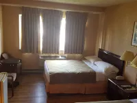 Chomedey Inn Hotels in Laval