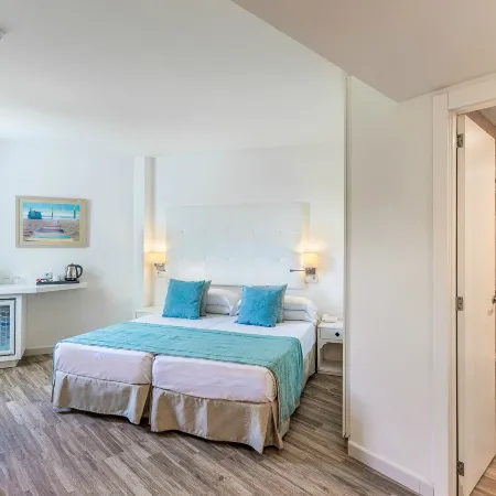 Fergus Style Cala Blanca Suites