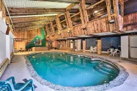 Fishing Pond + Pool! Resort Retreat in Wilmington - Wifi