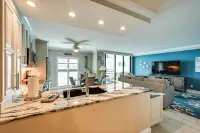 Coastal Marco Island Condo w/ Club Amenities! - parcheggio
