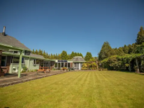 伍德蘭格蘭住宿加早餐旅館 鄰近Hokitika Museum的酒店