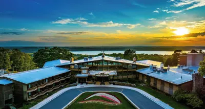 The Lakeview Hotel, Shanty Creek Resort Hotel di 